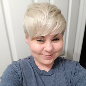 Meet your Posher, Eileen